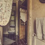 בית חווה Relais Di Charme Frazione Chiavolino *