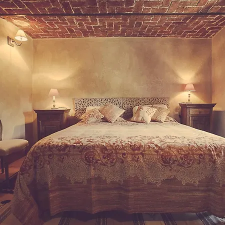 Relais Di Charme Frazione Chiavolino * 폴로네