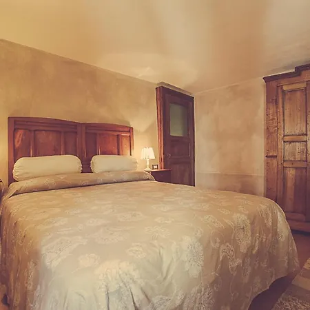 Relais Di Charme Frazione Chiavolino Farm stay *