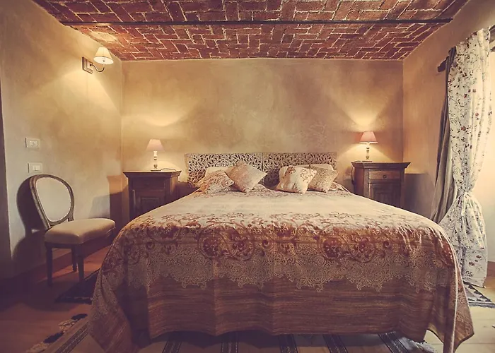 Relais Di Charme Frazione Chiavolino * Pollone